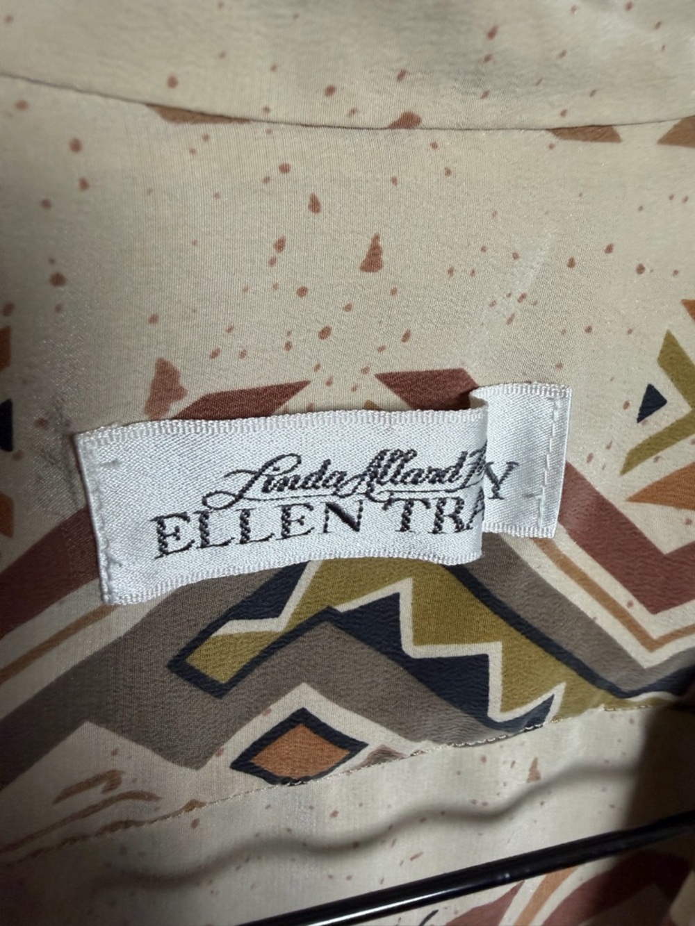 Ellen Tracy Cream & Brown Geometric Short-Sleeve Blouse 100% Silk - Picture 4 of 7